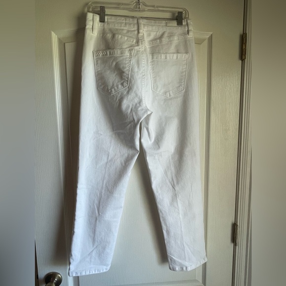 NWOT Blank NYC The Madison Crop 30 White - Picture 2 of 3